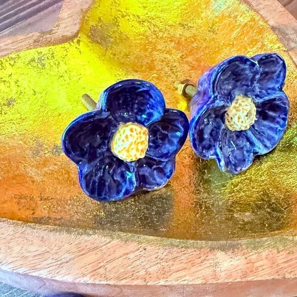 Anthropologie RARE Blue & Yellow Floral Knobs-Set of 2 - Picture 6 of 6